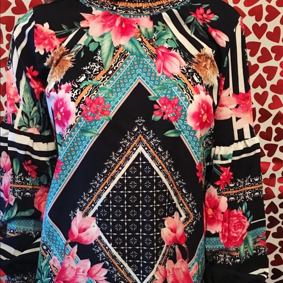 LAST CHANCE 🚨 Flower Boho Blouse 🌹 - Picture 4 of 4